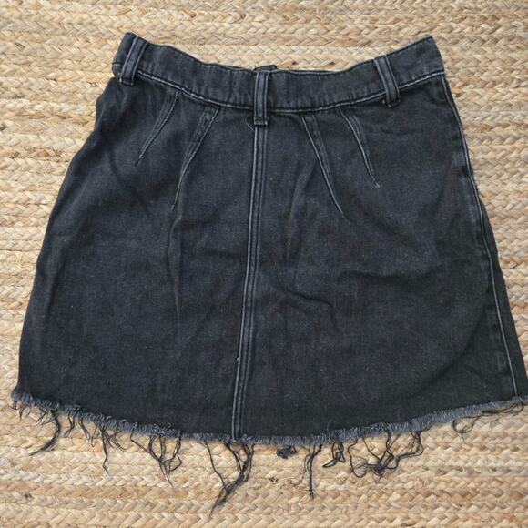 Free People Faded Black Denim Cut Off Button Fly Brea Skirt 28 - Picture 2 of 4